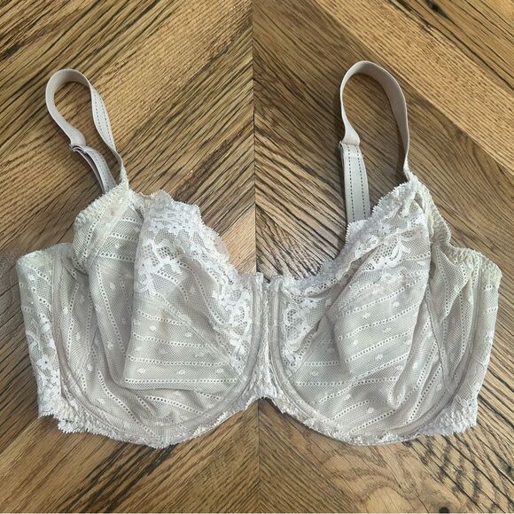 Chantelle Other - Chantelle Lace Underwire Bra – Size 36F (US DDDD) – Beige